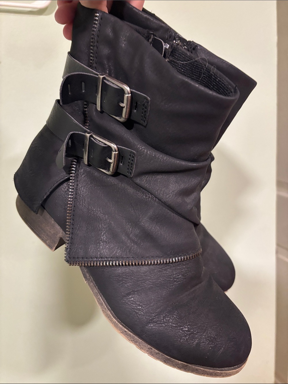 Black Women's Buckle Ankle Boots - Classic Casual Design